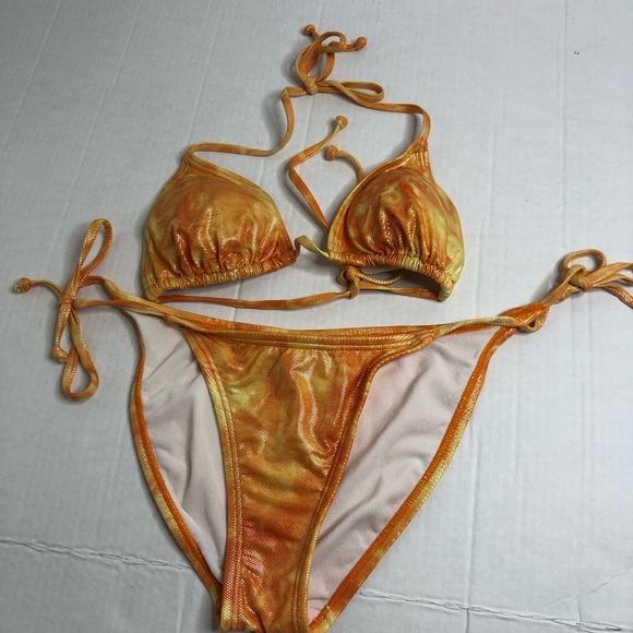 No Boundaries Bikini Juniors Small Orange Yellow  2 Piece Metallic swimsuit 🎃 - Picture 1 of 10